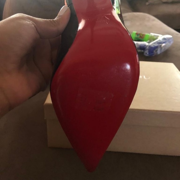 SOLD.Authentic!! Christian louboutin - Picture 7 of 8